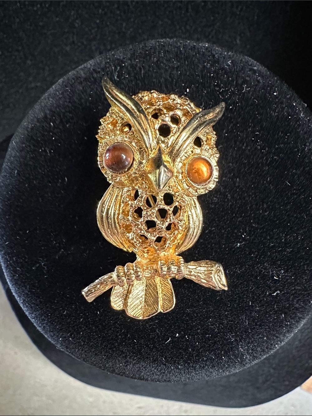 Vintage Gold-Tone Owl Brooch with Amber Eyes